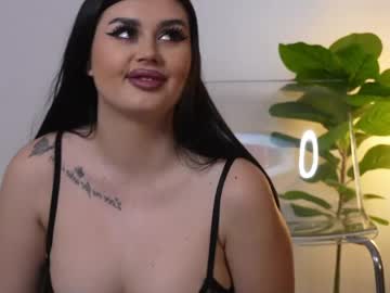 Itskendraa Chaturbate stream image from March 28, 2026