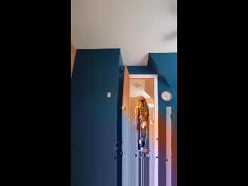 Crossdresssmess Chaturbate stream image from March 28, 2026