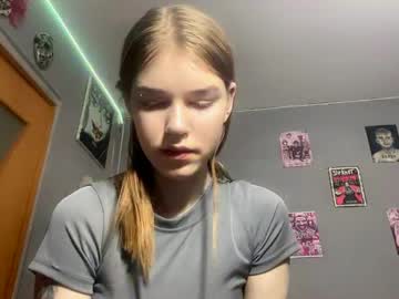 Madelenebentzen Chaturbate stream image from March 28, 2026