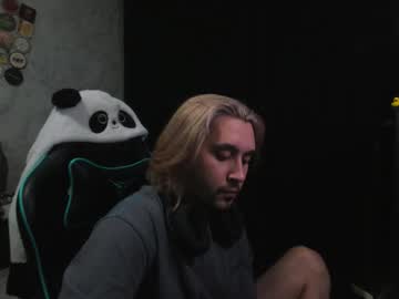 Pohyi_ Chaturbate stream image from March 28, 2026