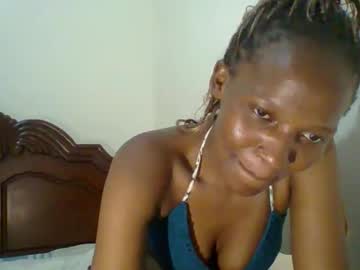 Prettie_Petitee Chaturbate stream image from March 28, 2026