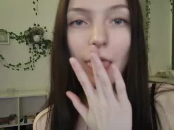 Cuteanie Chaturbate stream image from March 28, 2026