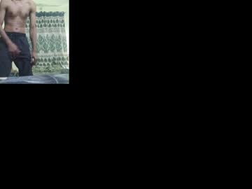 Ray936174 Chaturbate stream image from March 28, 2026