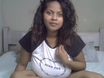 Rywanna Chaturbate stream image from March 28, 2026