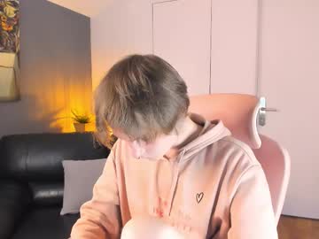 Demianenglen Chaturbate stream image from March 28, 2026