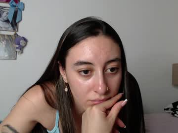 Chloe_Vahos Chaturbate stream image from March 28, 2026