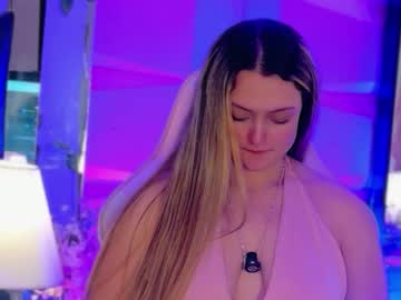 Giigii_Hadid Chaturbate stream image from March 28, 2026