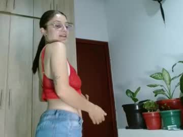 Lilcoralinne_0 Chaturbate stream image from March 29, 2026