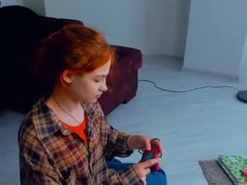 Amieenetzel Chaturbate stream image from March 29, 2026