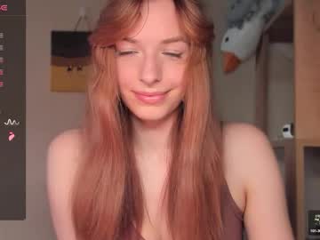 Elilybby Chaturbate stream image from March 29, 2026