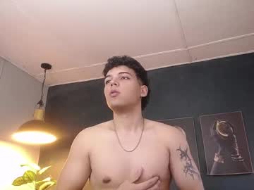 Joshhhcomboy Chaturbate stream image from March 29, 2026