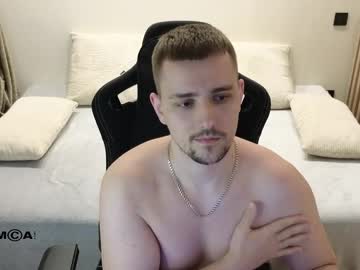 Larstar01 Chaturbate stream image from March 30, 2026