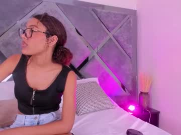 Luciagray Chaturbate stream image from March 30, 2026