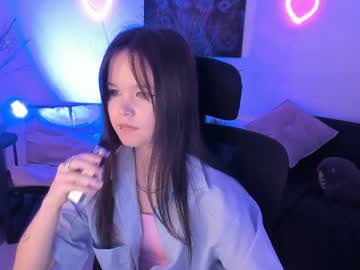 Elainebeness Chaturbate stream image from March 30, 2026