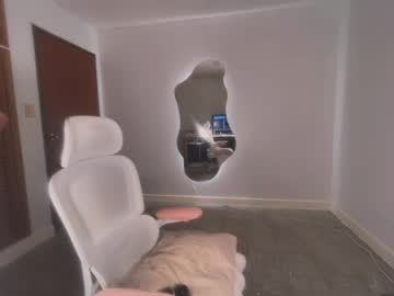 Tiaraaa_02 Chaturbate stream image from March 30, 2026