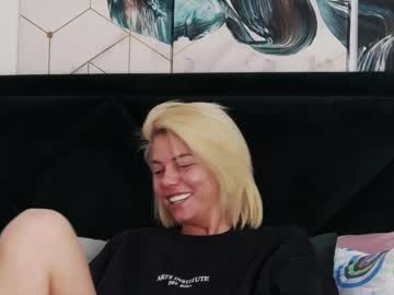 Taniyagrey Chaturbate stream image from March 30, 2026
