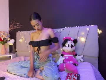 Adharaharper Chaturbate stream image from March 30, 2026