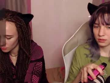 Robin_Yours Chaturbate stream image from March 30, 2026