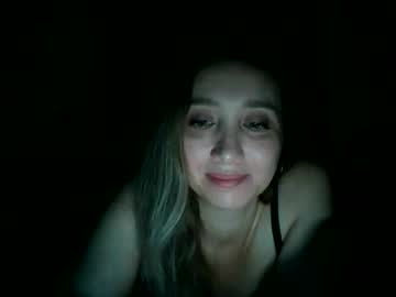 Avinelra Chaturbate stream image from March 30, 2026