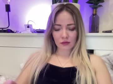 Lusiluv Chaturbate stream image from March 30, 2026