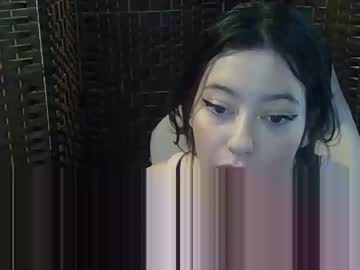 Rosierevive Chaturbate stream image from March 30, 2026