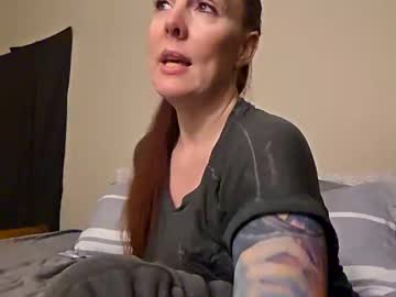Crimsongingerale Chaturbate stream image from March 31, 2026