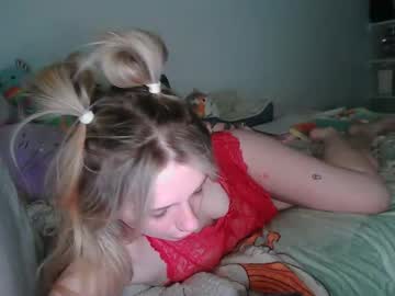 Lolaa555 Chaturbate stream image from March 31, 2026