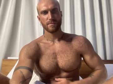 Thesilenttop Chaturbate stream image from March 31, 2026