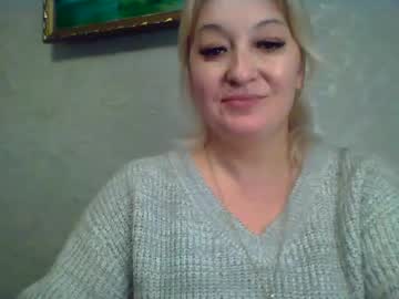 Arielxloveresss Chaturbate stream image from March 31, 2026