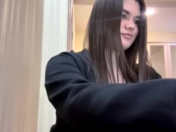 Azzieyerbich Chaturbate stream image from March 31, 2026