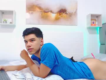 Rickii_Hot Chaturbate stream image from March 31, 2026