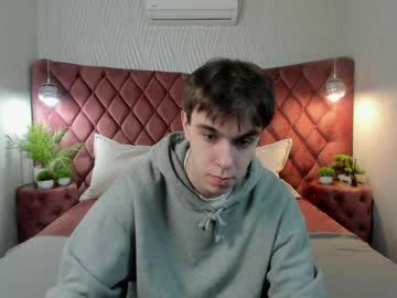 Davebevy Chaturbate stream image from March 31, 2026