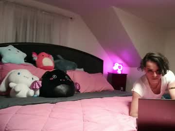 Thottygodmother Chaturbate stream image from April 01, 2026