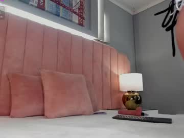 Ninacrave_ Chaturbate stream image from April 01, 2026