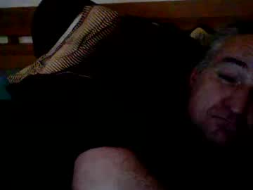 Elcretinmo Chaturbate stream image from April 01, 2026