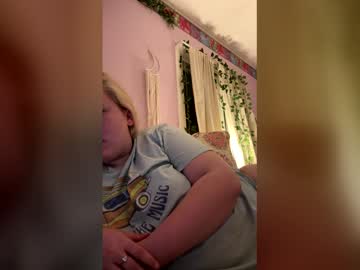 Urfavaburn19 Chaturbate stream image from April 01, 2026