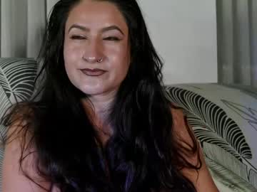 Deesseluxure_ Chaturbate stream image from April 01, 2026