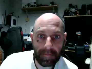 Hardnhorny198 Chaturbate stream image from April 01, 2026