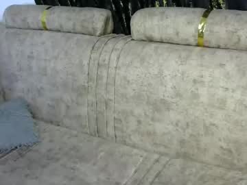 Bella_C8 Chaturbate stream image from April 01, 2026