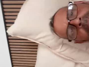 Dan734058 Chaturbate stream image from April 01, 2026