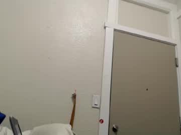 Mbeezy318 Chaturbate stream image from April 01, 2026