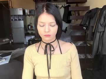 Michikolonghofer Chaturbate stream image from April 01, 2026