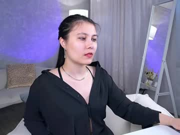 Elisonavergarden Chaturbate stream image from April 01, 2026
