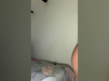 Hannesexy Chaturbate stream image from April 01, 2026