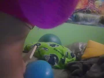 Spunsluttycd Chaturbate stream image from April 01, 2026