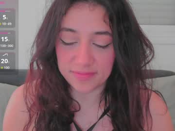 Vvegapie Chaturbate stream image from April 01, 2026