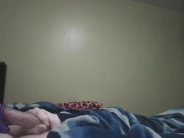 Daddyiscumming690 Chaturbate stream image from April 01, 2026