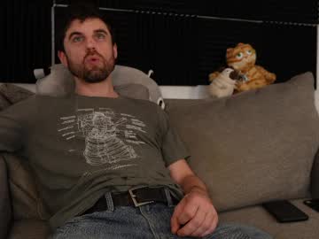 Rndmzd Chaturbate stream image from April 01, 2026