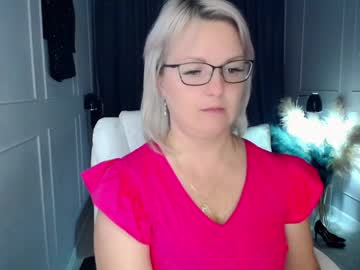 Emmmam Chaturbate stream image from April 01, 2026