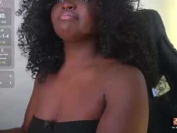Sophie_Luvs Chaturbate stream image from April 01, 2026